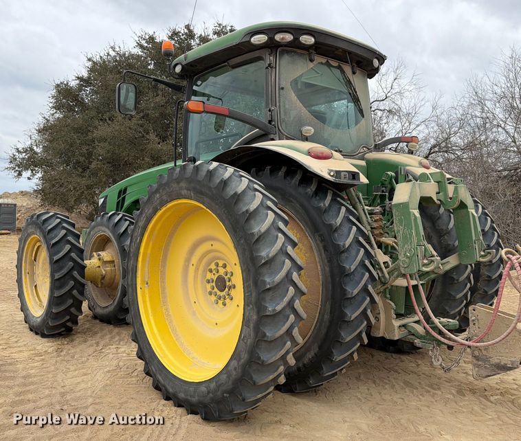 image for item ED5128 2016 John Deere 8245R MFWD tractor