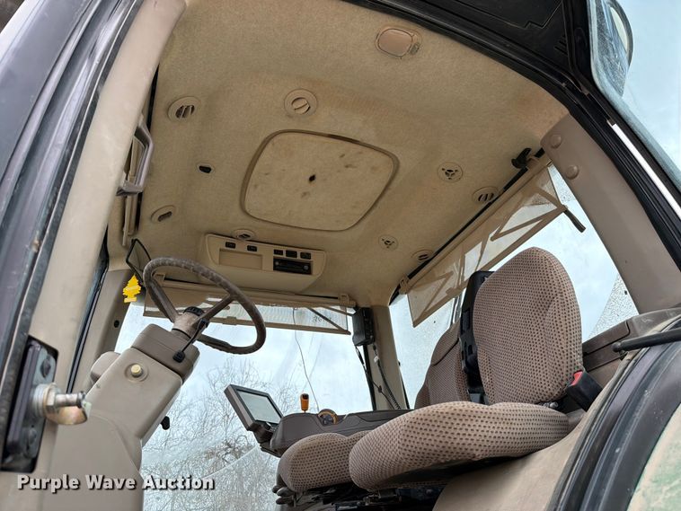 image for item ED5128 2016 John Deere 8245R MFWD tractor