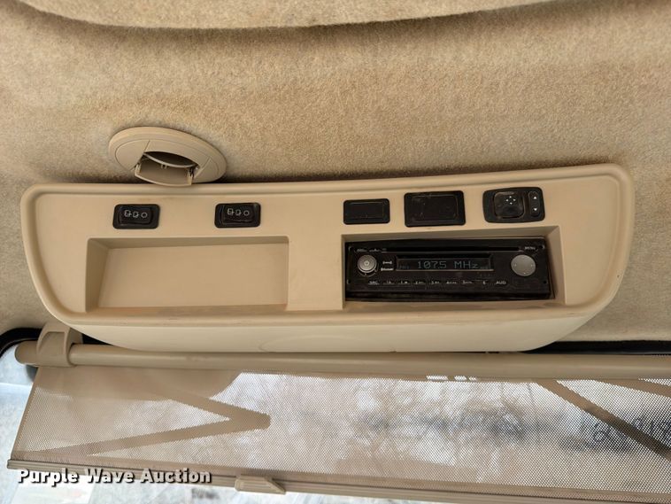 image for item ED5128 2016 John Deere 8245R MFWD tractor