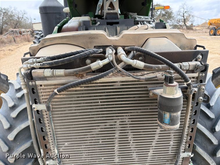 image for item ED5128 2016 John Deere 8245R MFWD tractor