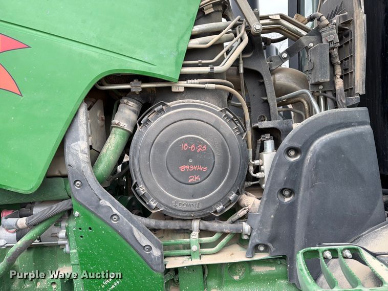 image for item ED5128 2016 John Deere 8245R MFWD tractor