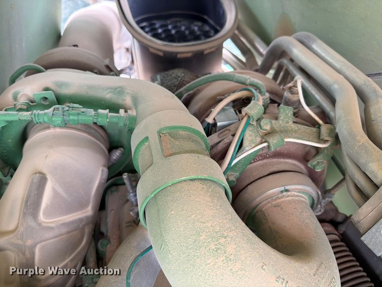 image for item ED5128 2016 John Deere 8245R MFWD tractor