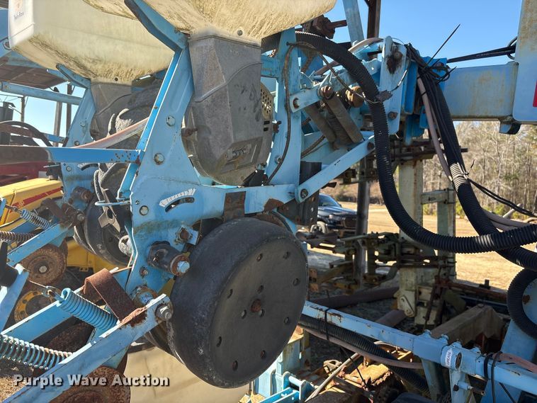 image for item EF0981 Monosem strip-till planter 