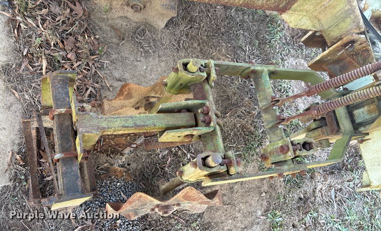 image for item EF0981 Monosem strip-till planter 