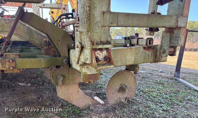 image for item EF0981 Monosem strip-till planter 