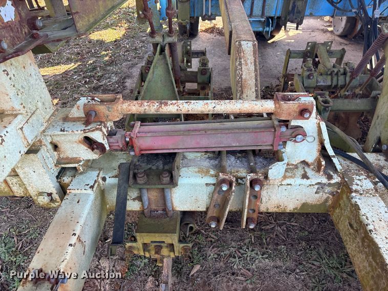 image for item EF0981 Monosem strip-till planter 