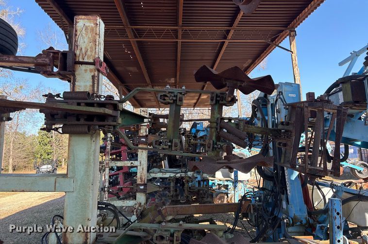 image for item EF0981 Monosem strip-till planter 