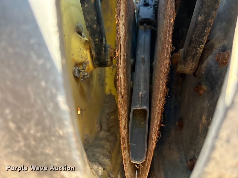 image for item EF0981 Monosem strip-till planter 