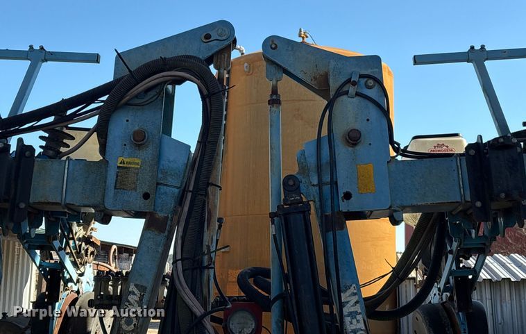 image for item EF0981 Monosem strip-till planter 