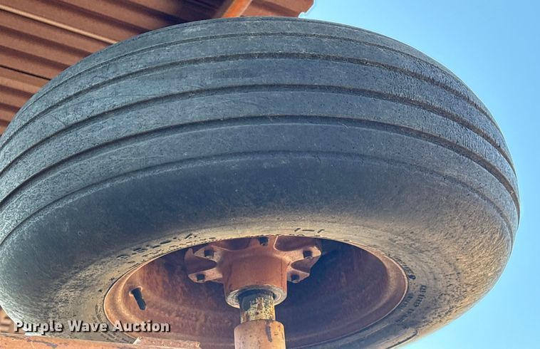 image for item EF0981 Monosem strip-till planter 