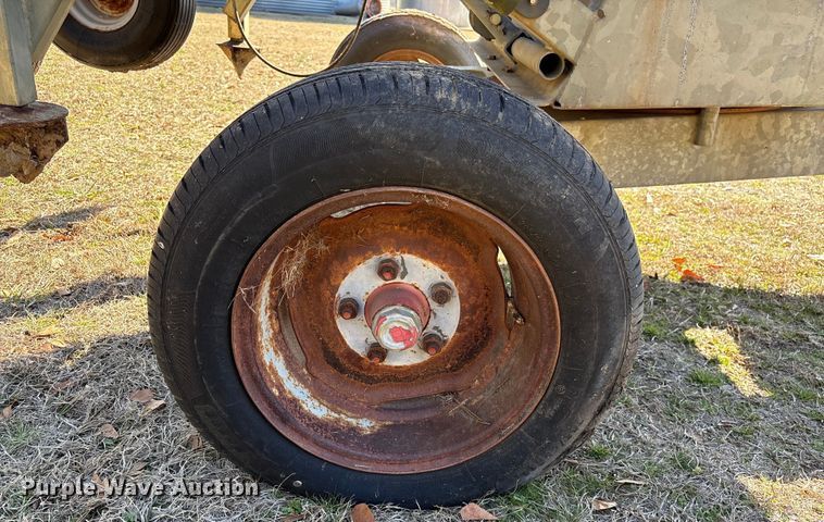 image for item EF0985 2005 RM 570 GX irrigation reel