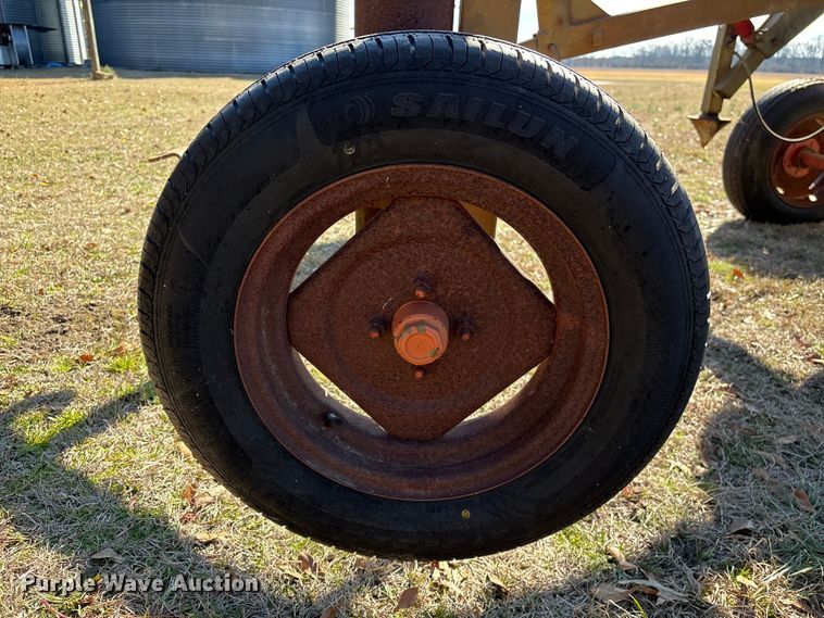 image for item EF0985 2005 RM 570 GX irrigation reel