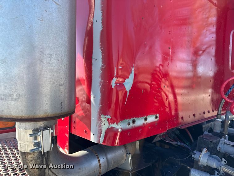 image for item EF2321 1998 Kenworth T600 semi truck