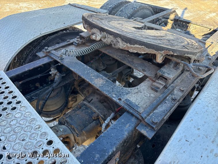 image for item EF2321 1998 Kenworth T600 semi truck