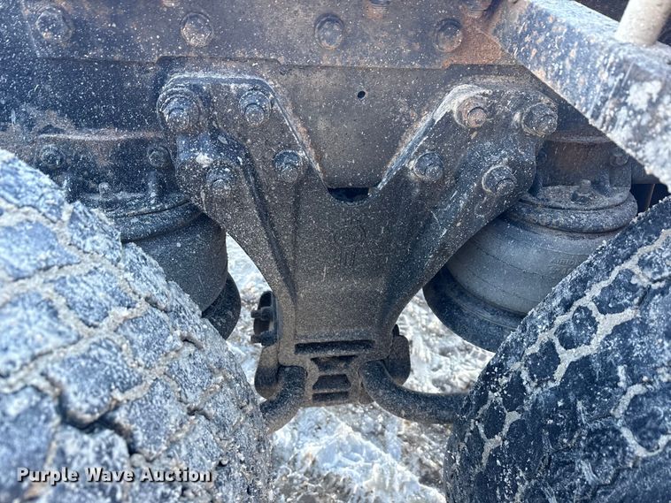 image for item EF2321 1998 Kenworth T600 semi truck