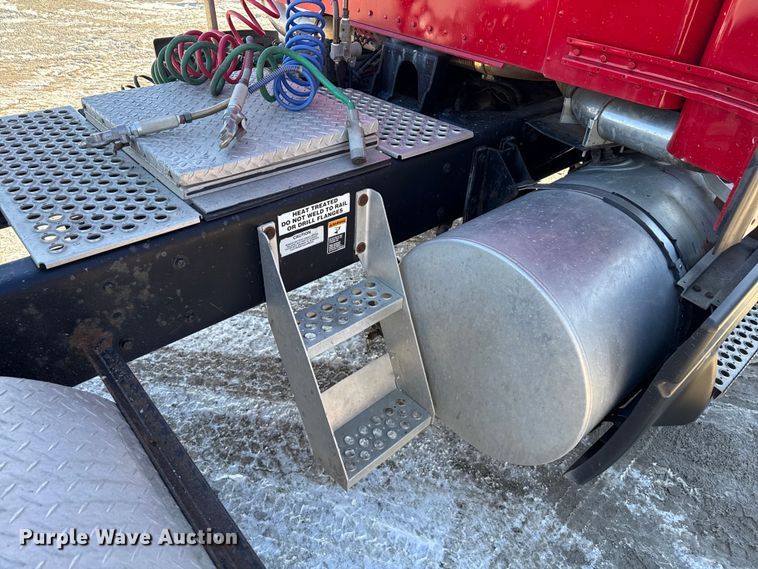 image for item EF2321 1998 Kenworth T600 semi truck