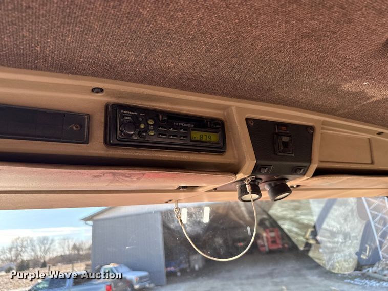 image for item EF2321 1998 Kenworth T600 semi truck