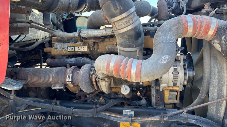 image for item EF2321 1998 Kenworth T600 semi truck