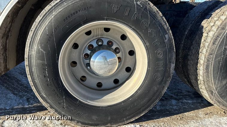 image for item EF2321 1998 Kenworth T600 semi truck