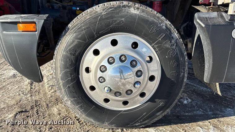 image for item EF2321 1998 Kenworth T600 semi truck