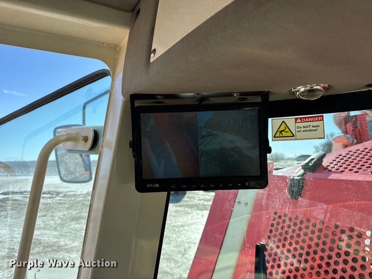 image for item EF2322 2018 Trebro Autostack II sod harvester