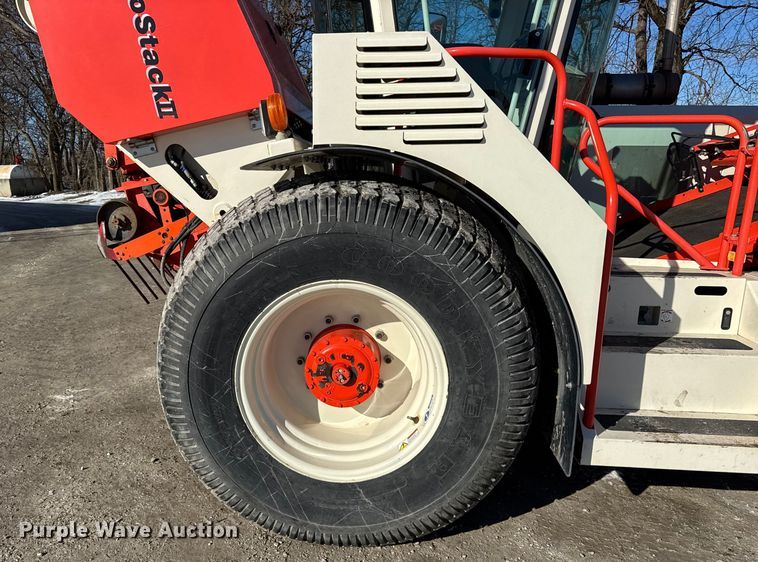 image for item EF2322 2018 Trebro Autostack II sod harvester