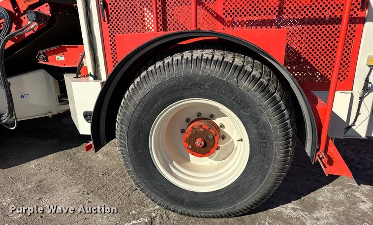 image for item EF2322 2018 Trebro Autostack II sod harvester