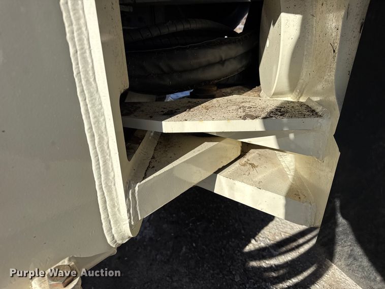 image for item EF2323 2016 Trebro Autostack II sod harvester