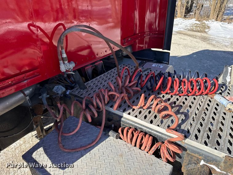 image for item EF2324 1994 Kenworth T660 semi truck