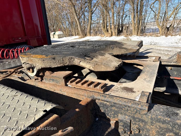 image for item EF2324 1994 Kenworth T660 semi truck