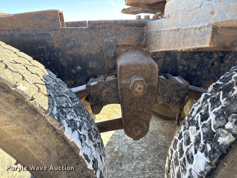 image for item EF2324 1994 Kenworth T660 semi truck