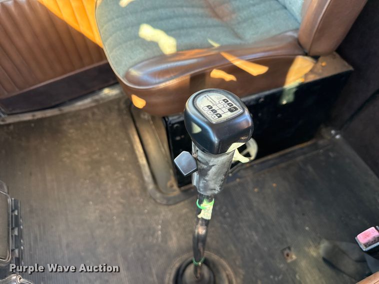 image for item EF2324 1994 Kenworth T660 semi truck