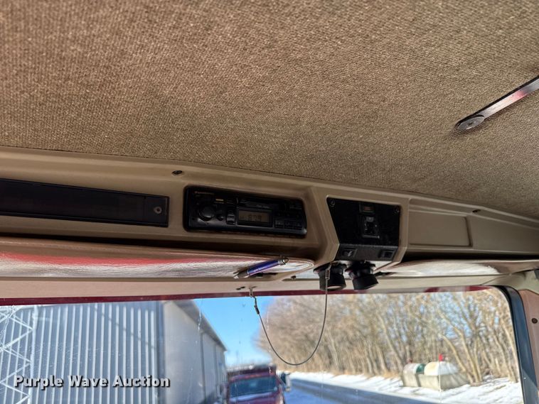 image for item EF2324 1994 Kenworth T660 semi truck