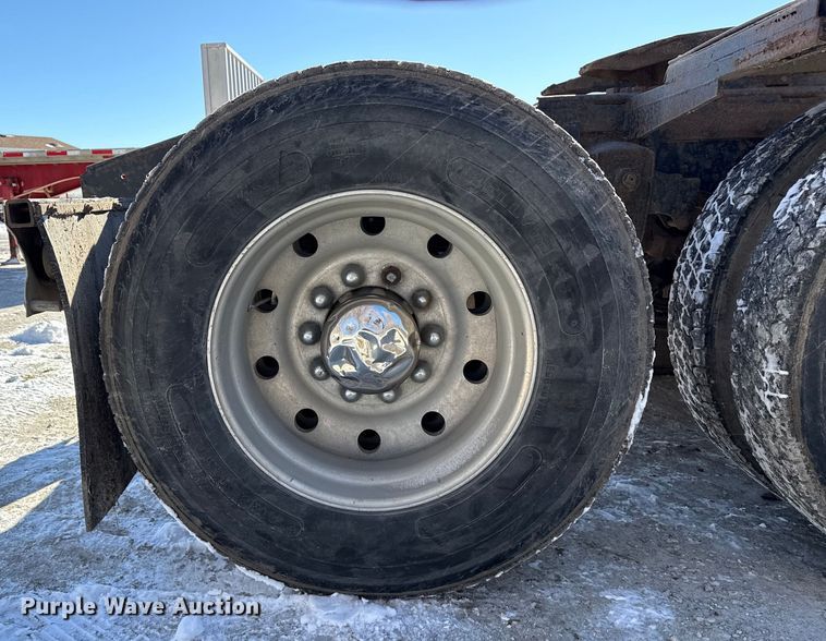 image for item EF2324 1994 Kenworth T660 semi truck