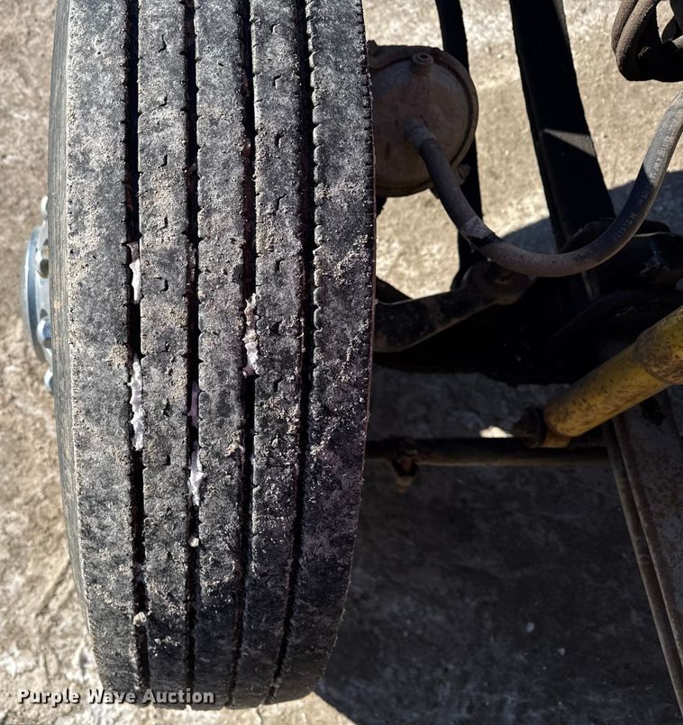 image for item EF2324 1994 Kenworth T660 semi truck