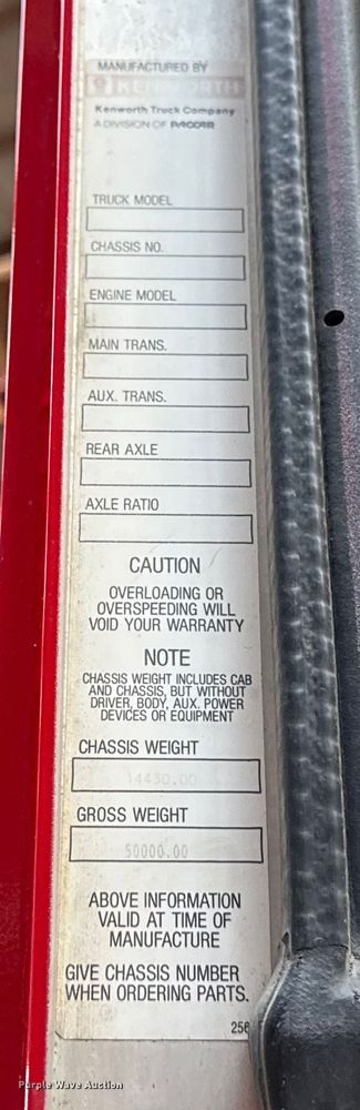 image for item EF2324 1994 Kenworth T660 semi truck