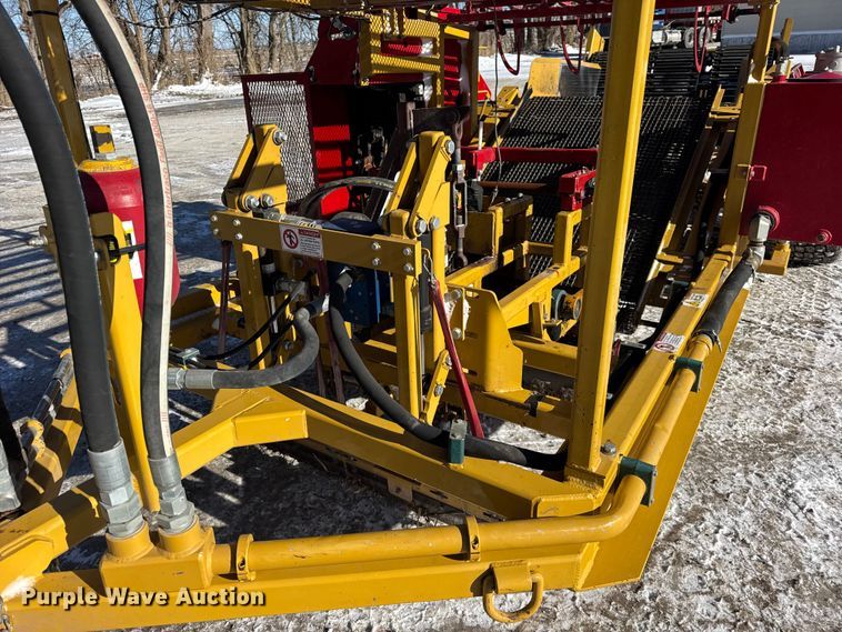 image for item EF2325 Bucyrus Magnum 420SR sod roll harvester 