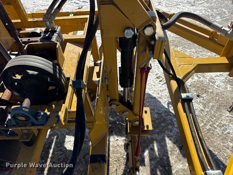 image for item EF2325 Bucyrus Magnum 420SR sod roll harvester 