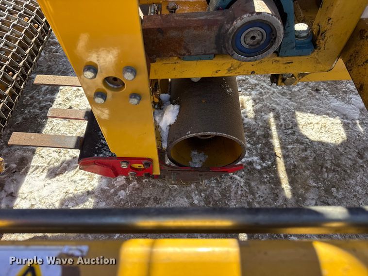 image for item EF2325 Bucyrus Magnum 420SR sod roll harvester 