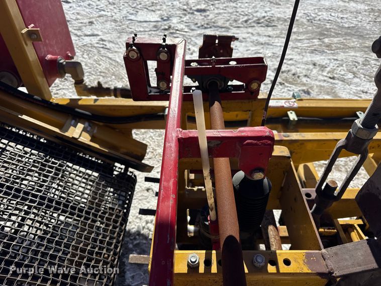 image for item EF2325 Bucyrus Magnum 420SR sod roll harvester 