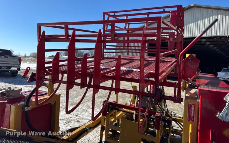 image for item EF2325 Bucyrus Magnum 420SR sod roll harvester 