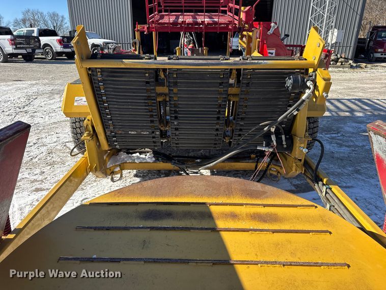 image for item EF2325 Bucyrus Magnum 420SR sod roll harvester 