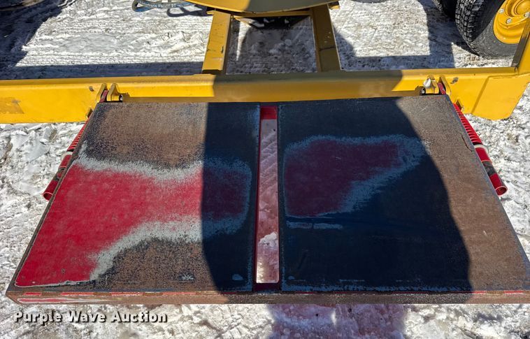 image for item EF2325 Bucyrus Magnum 420SR sod roll harvester 