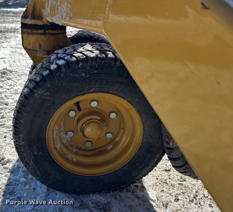image for item EF2325 Bucyrus Magnum 420SR sod roll harvester 
