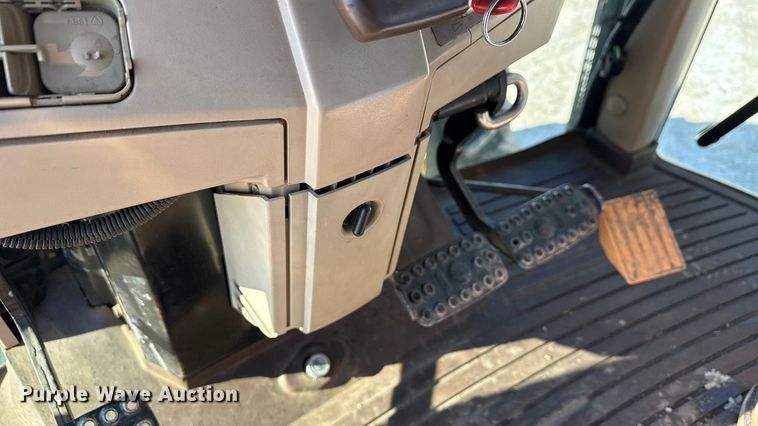 image for item EF2326 1999 John Deere 6410 MFWD tractor