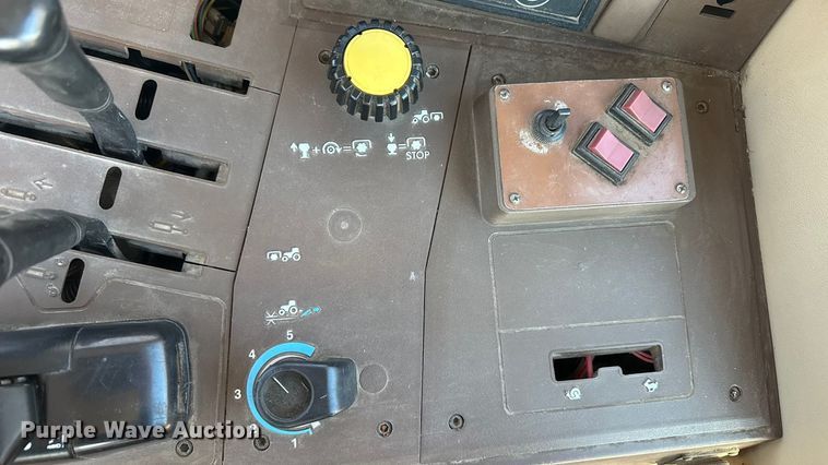 image for item EF2326 1999 John Deere 6410 MFWD tractor