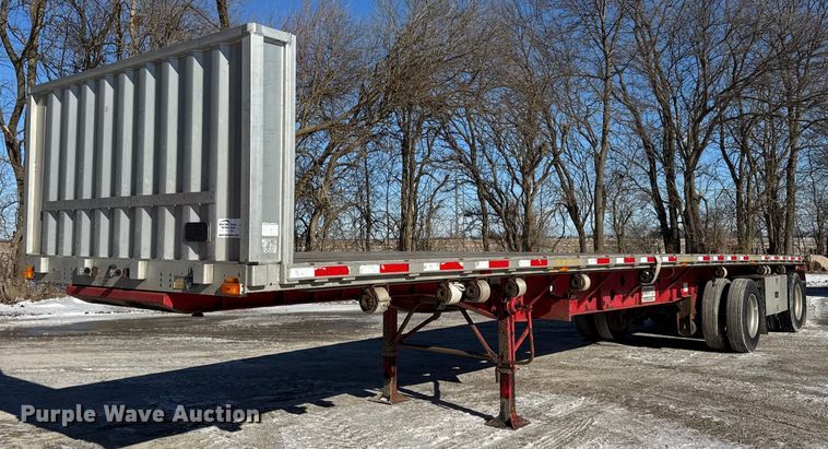 image for item EF2329 2006 Transcraft Eagle II flatbed trailer