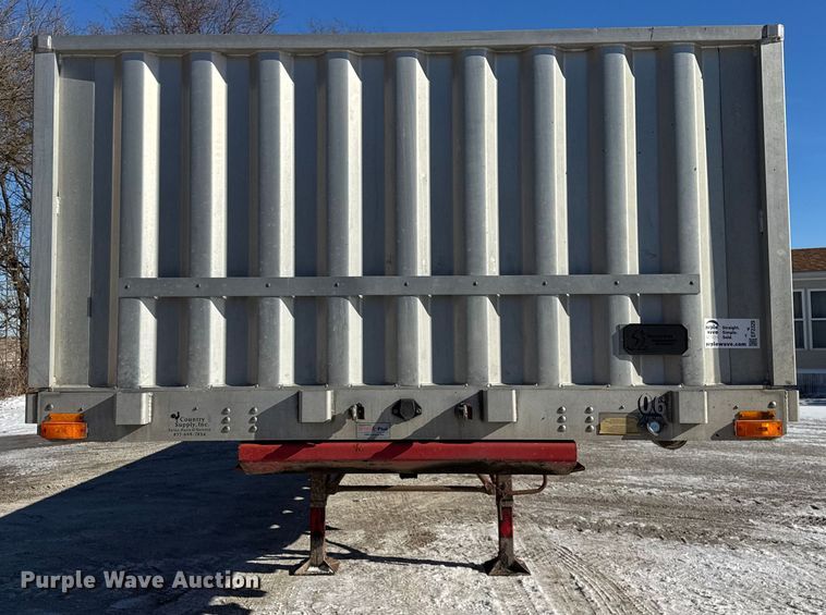 image for item EF2329 2006 Transcraft Eagle II flatbed trailer