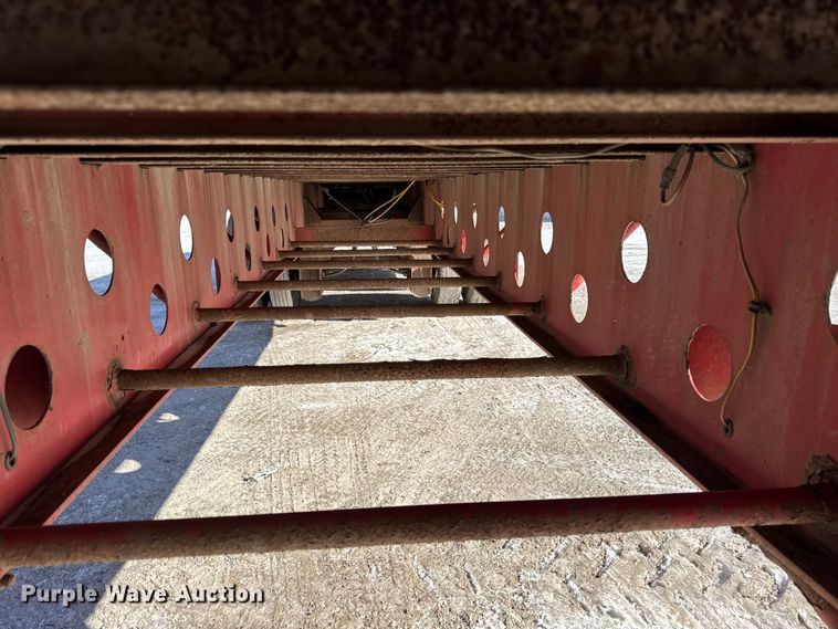 image for item EF2329 2006 Transcraft Eagle II flatbed trailer