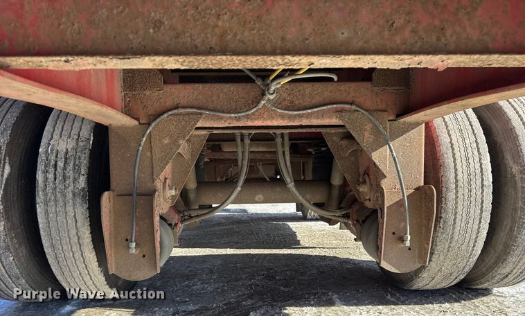 image for item EF2329 2006 Transcraft Eagle II flatbed trailer